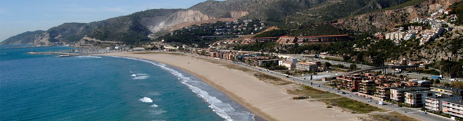 apartamentos playa castelldefels